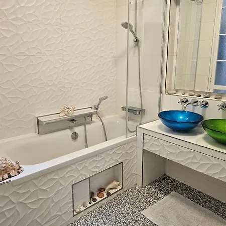 Luxury Family Near The Eiffel Tower Apartment *